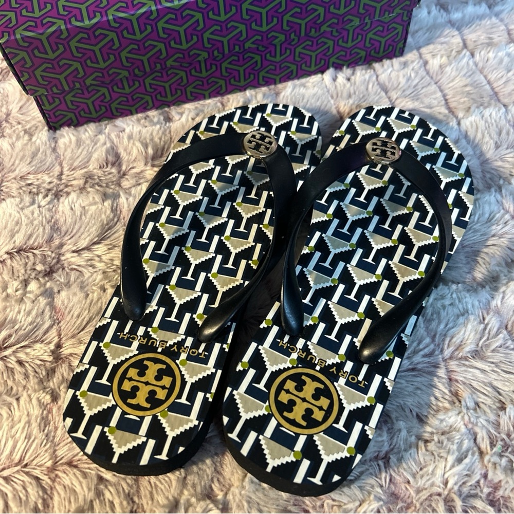 Tory Burch Black and White Patterned Sandals size 6